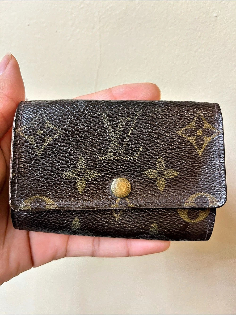 Louis Vuitton Key Pouch Monogram in Brown